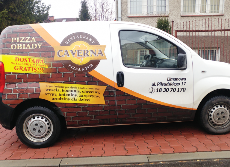 Reklama na pojazdach Caverna