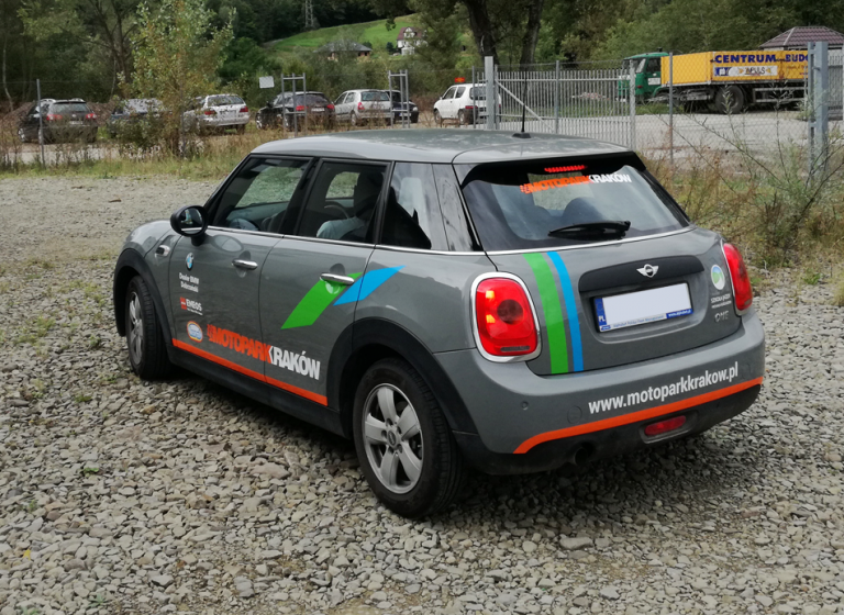 Reklama na pojazdach AMP