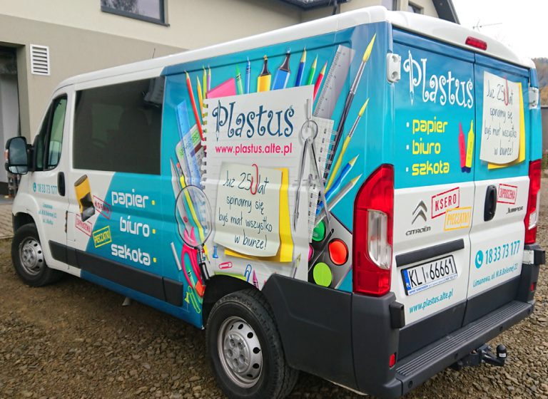 Reklama na pojazdach Plastuś