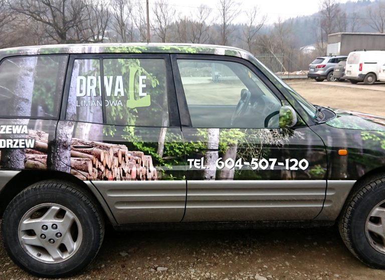Reklama na samochodzie – Drwale