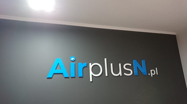 Litery przestrzenne – AirplusN